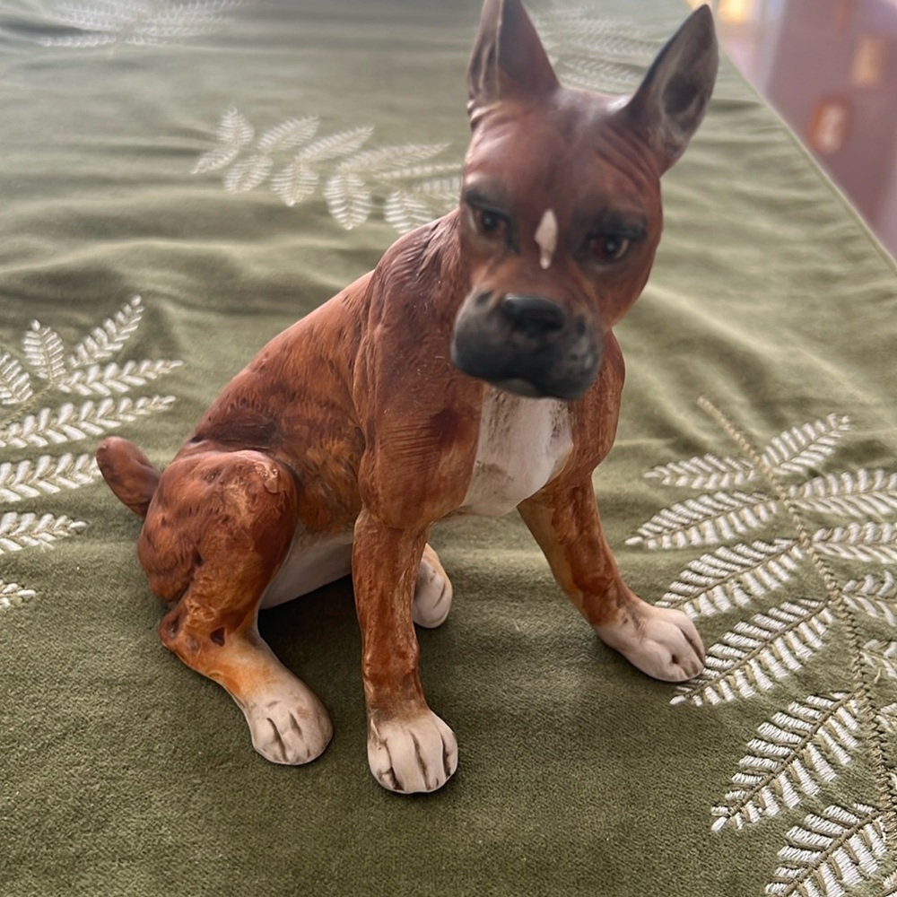 Vintage porcelain boxer figurine, UCTCI made in Japan.